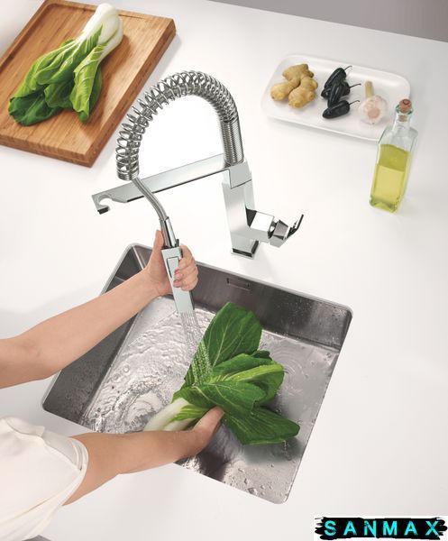 Змішувач для кухні з гнучким виливом Grohe Eurocube (31395000) 31395000 фото