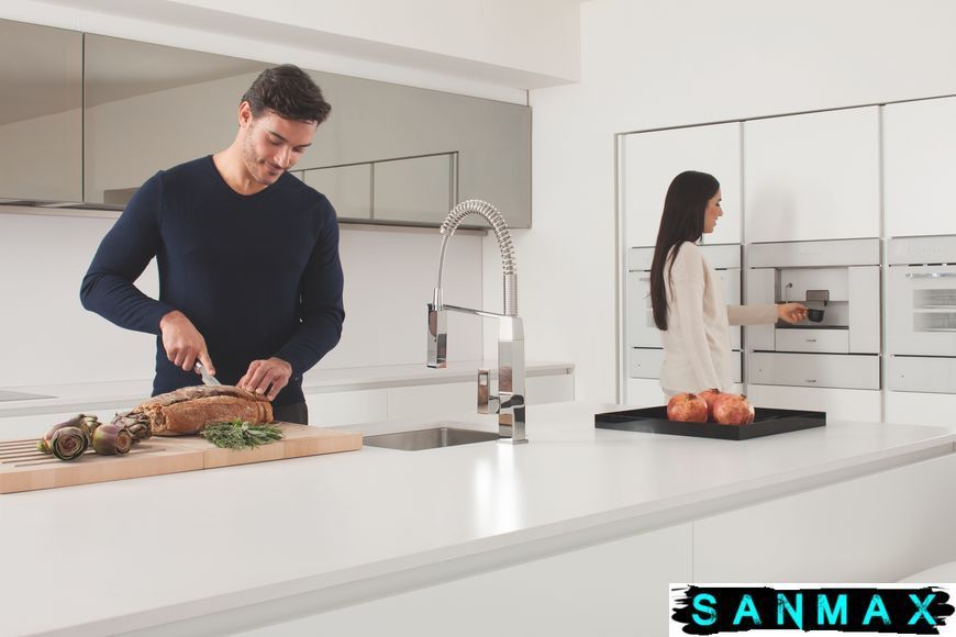 Змішувач для кухні з гнучким виливом Grohe Eurocube (31395000) 31395000 фото