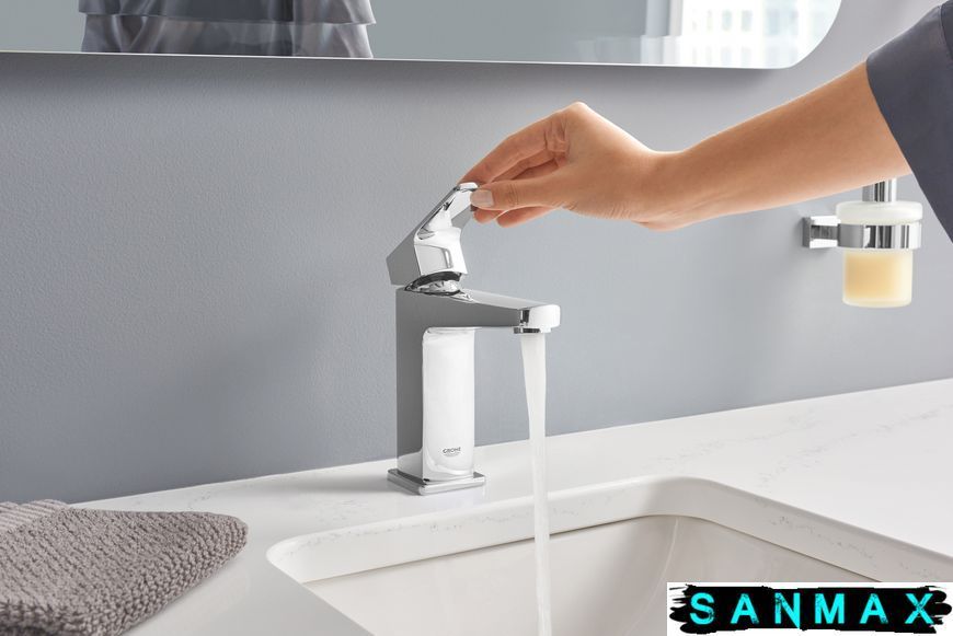 Дозатор рідкого мила Grohe Essentials Cube New (40756001) 40756001 фото