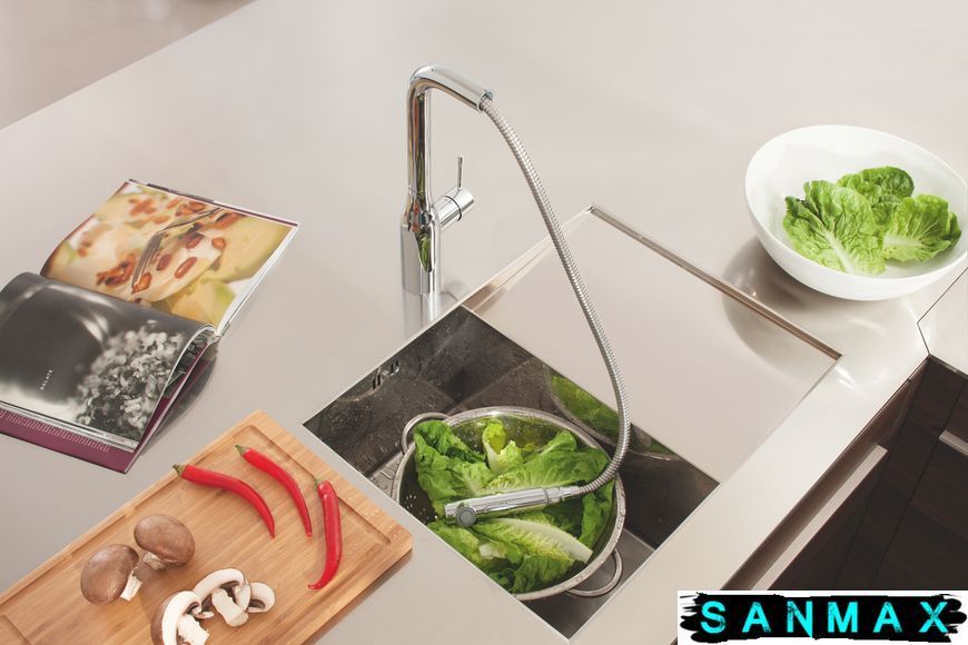 Змішувач для кухні з висувним виливом Grohe Essence New (30270000) 30270000 фото